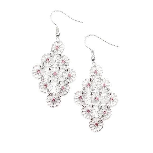 BUSTLING BLOOMS - PURPLE EARRINGS NWT - Picture 1 of 2